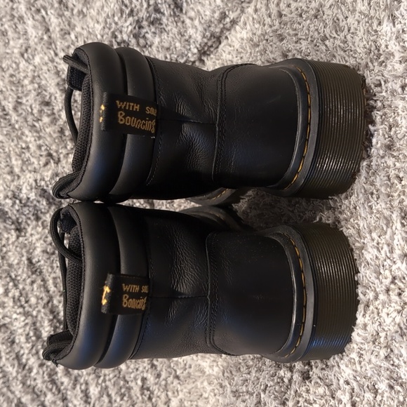 Dr Martens Faira sz. 7 Black boots - like new! - Picture 3 of 7